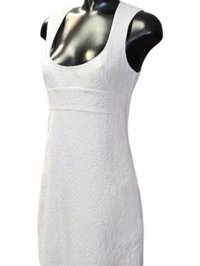 Chloe Vintage White Textured Floral Pattern Mini Dress